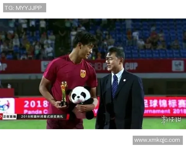 当足球球星遇上口红色彩演绎时尚与激情的独特跨界故事